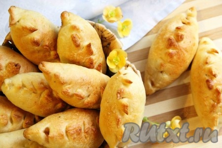 Пирожки с сухофруктами