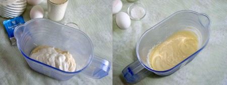 Обе сметаны выложить в чашу/кувшин блендера и взбить венчиком до однородности. Непрерывно взбивая, всыпать медленно тонкой струйкой сахар (по 1 столовой ложке). Так сахар должен хорошо взбиться со сметаной и не осесть на дно, тогда тесто получится пышным.