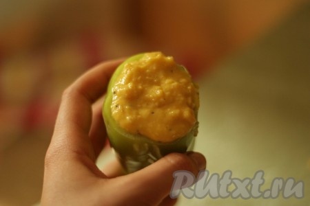 Фаршируем перец.