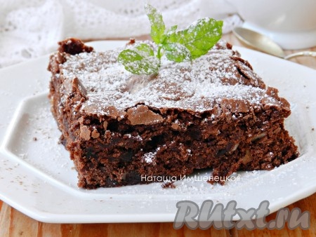 Шоколадный брауни с грецкими орехами