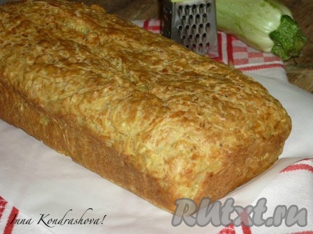 Кекс с кабачком и сыром