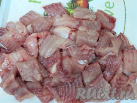 У нас отошёл позвоночник и рёберные кости. Мелкие косточки убирать не нужно.