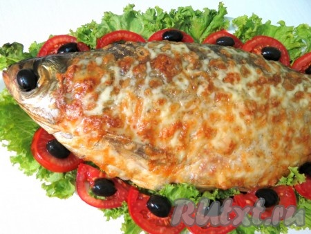 Украшаем готовую рыбку по своему усмотрению.
