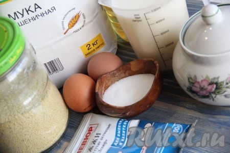 Подготовить продукты для приготовления блинов из пшённой каши на дрожжах.
