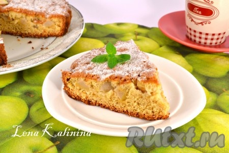 Яблочная шарлотка с корицей