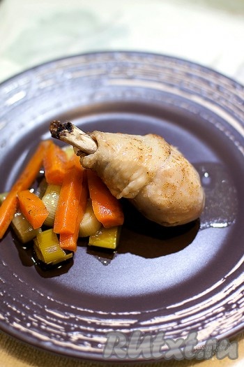 Куриные ножки с овощами