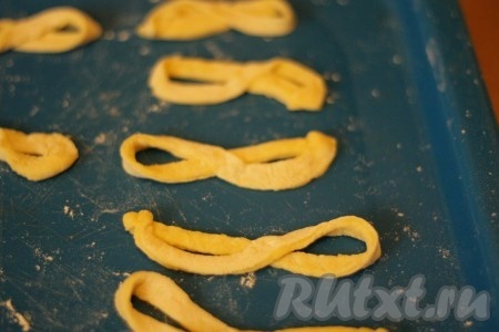 Я придаю форму восьмерки. 