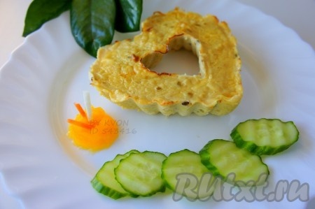 Дети вряд ли смогут отказаться от кусочка такого куриного суфле. Приятного аппетита!

