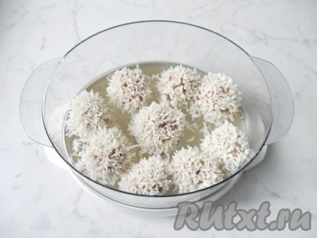 Готовить ёжики в пароварке 40 минут.