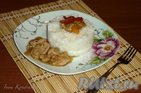 Курица по-тайски с овощами