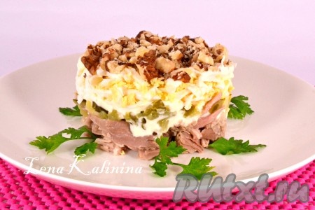 Салат с мясом и грецкими орехами