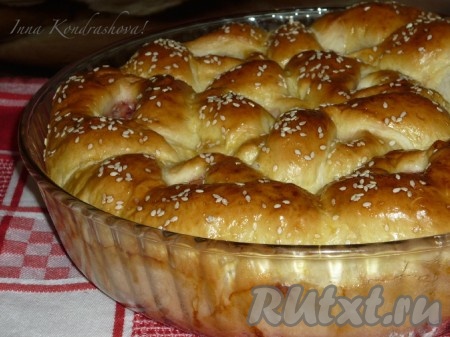 Пирог с клубникой из дрожжевого теста