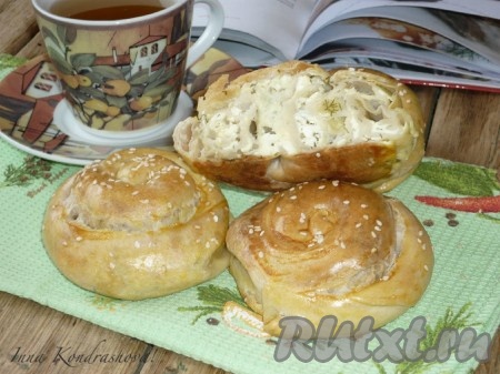 Вкусные, аппетитные вертуты с творогом и зеленью станут приятным дополнением к чаю или кофе. 