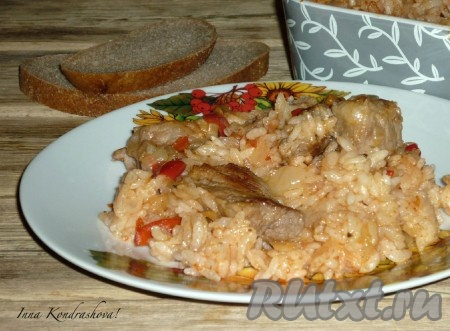 Свинина с рисом в духовке 