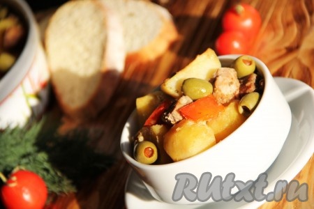 Свинина с картошкой и овощами в духовке 