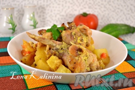 Кролик с картошкой в рукаве 