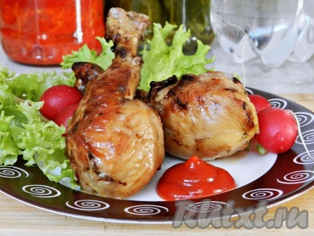 Вкусный и ароматный шашлык из куриных ножек готов.