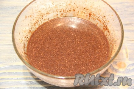 Тщательно перемешать миксером (или венчиком) до однородности.