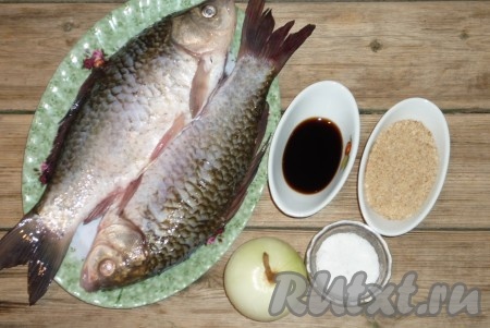 Ингредиенты для приготовления жареных карасей в соевом соусе