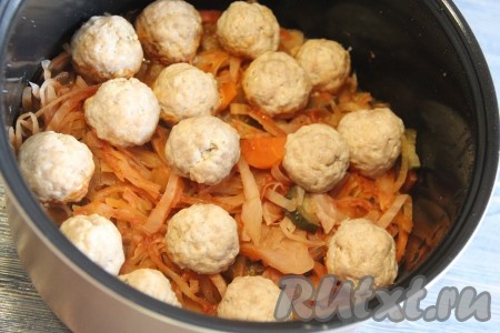 Готовое блюдо подать с пылу с жару.
