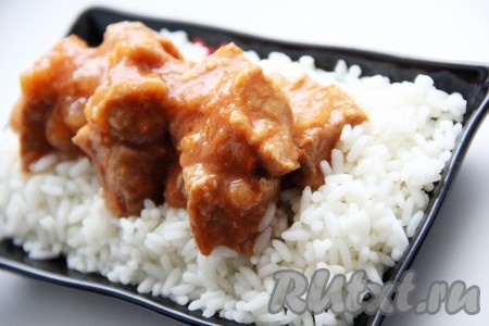 Свинина в томатном соусе в мультиварке