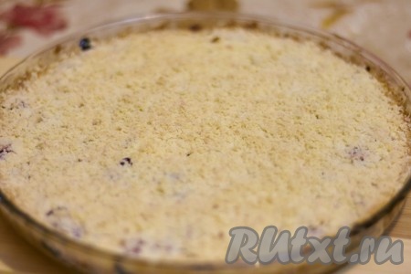 Отправляем в духовку на 40-45 минут при температуре 180 градусов.