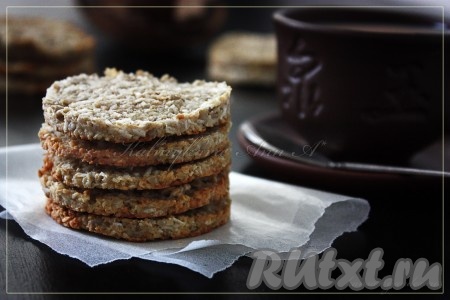 Овсяное печенье с кокосом и семечками