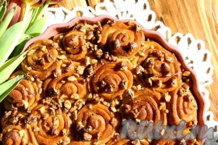 Вот такими красивыми получились эти наивкуснейшие синнабоны, покрытые карамелью.