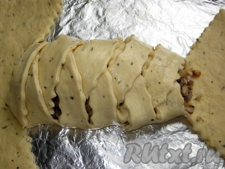 До конца формируем туловище.
